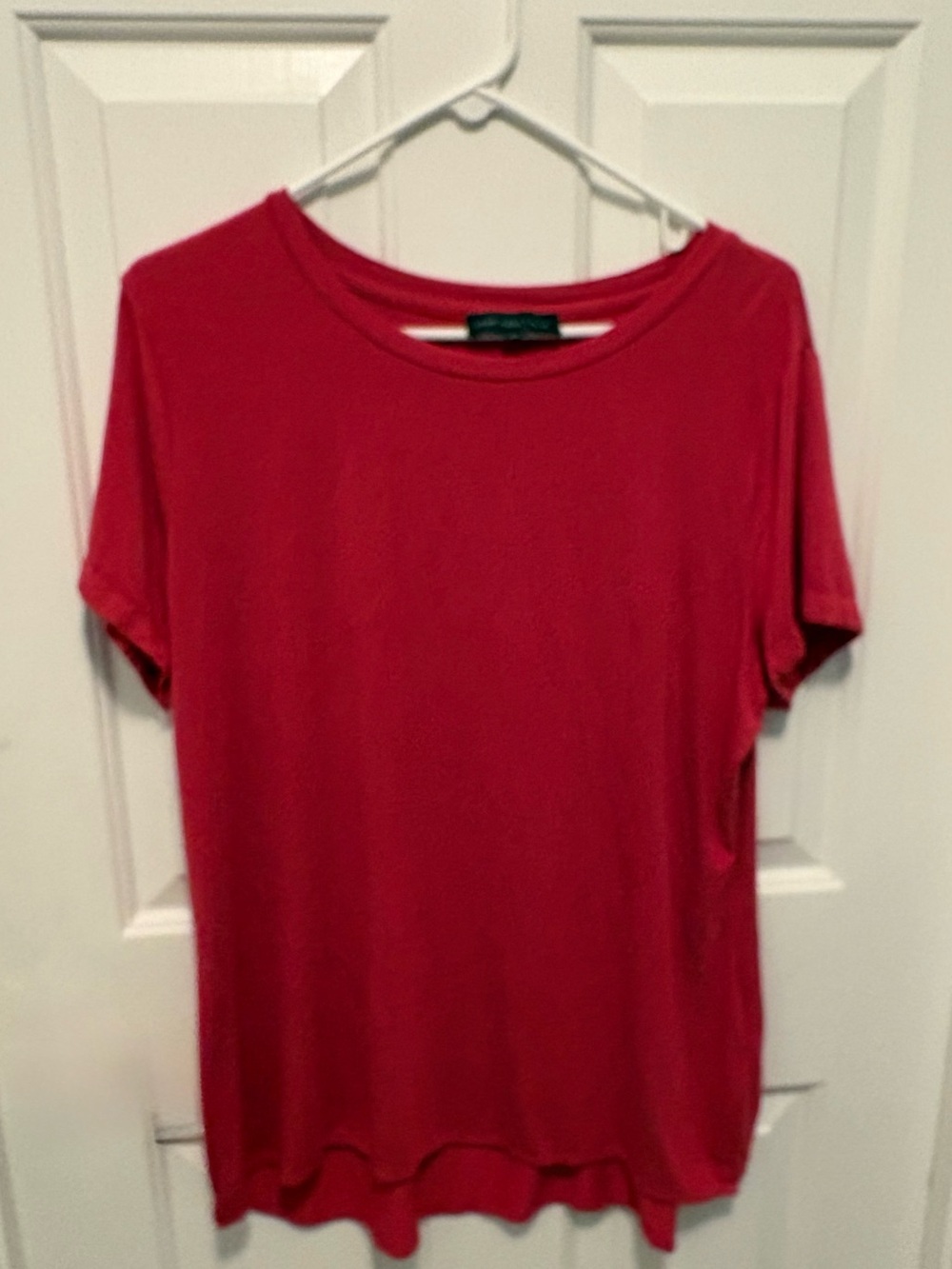 Joan Vass Short Sleeve Crew Neck Tee in Deep Red